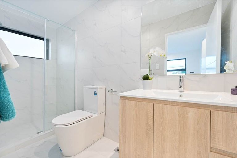 Photo of property in 107a Rathgar Road, Henderson, Auckland, 0610