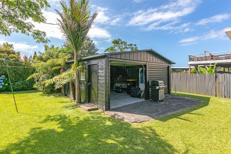 Photo of property in 64 Manaia Road, Tairua, 3508