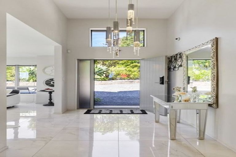 Photo of property in 92b Schnapper Rock Road, Schnapper Rock, Auckland, 0632