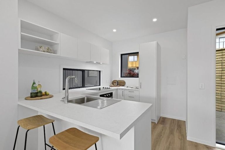 Photo of property in 9/33 Raukawa Street, Stokes Valley, Lower Hutt, 5019