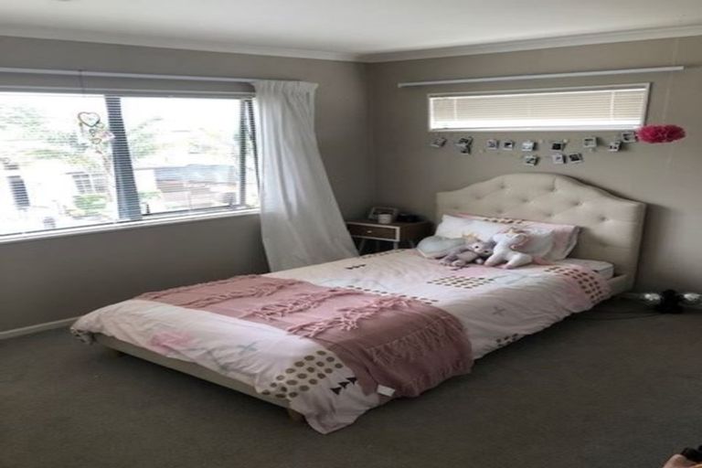 Photo of property in 10 Beros Place, Flat Bush, Auckland, 2016