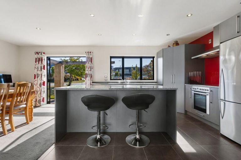 Photo of property in 27 Farrant Drive, Wanaka, 9305