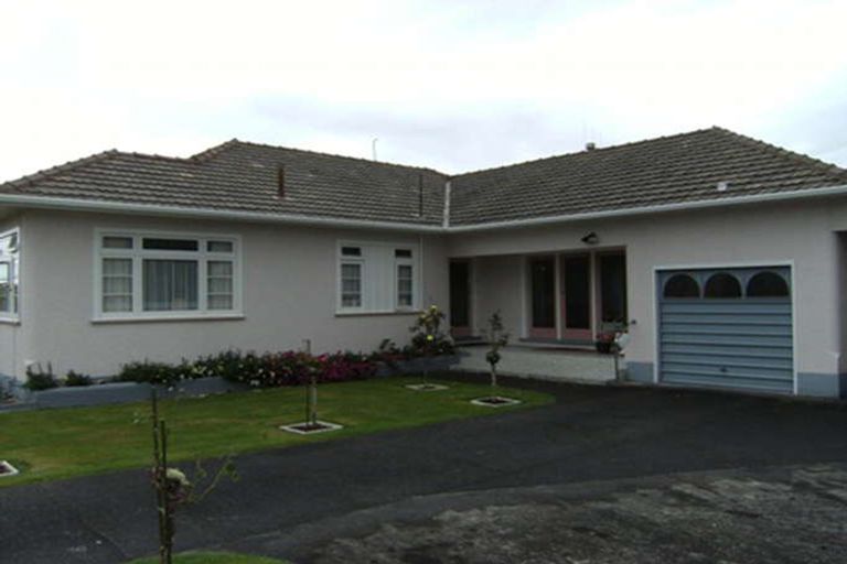 Photo of property in 16 Hannan Street, Levin, 5510