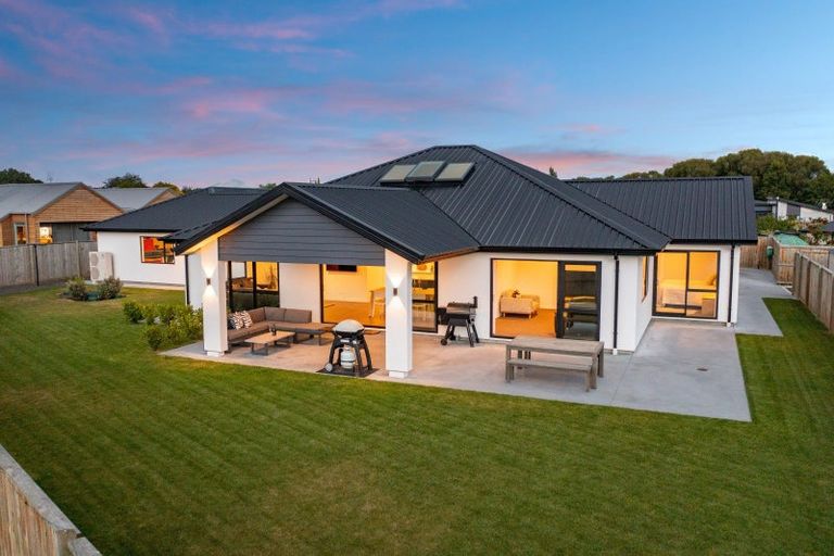 Photo of property in 13 Rodeo Place, Outram, 9019