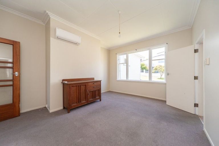 Photo of property in 84 Tiber Street, Island Bay, Wellington, 6023