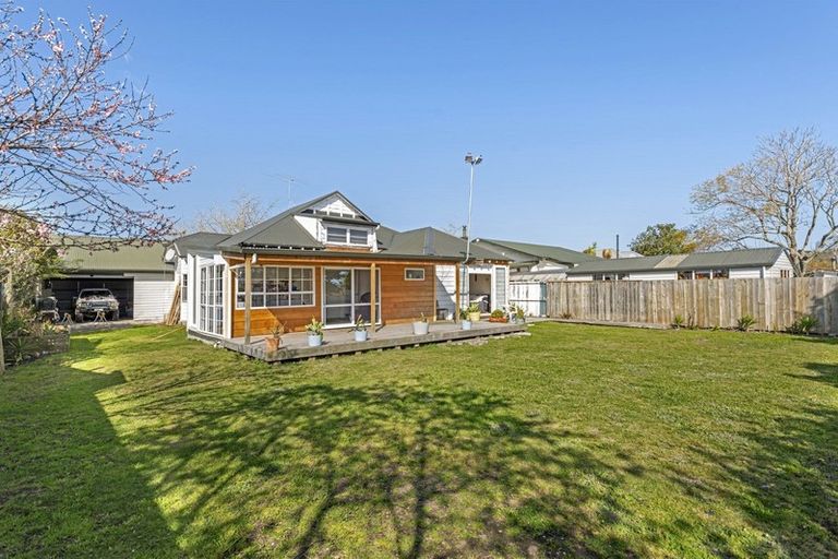 Photo of property in 40 Ormond Road, Whataupoko, Gisborne, 4010