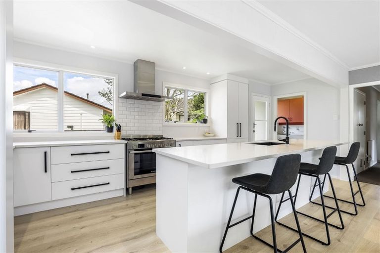 Photo of property in 87 Pohutukawa Drive, Pukete, Hamilton, 3200