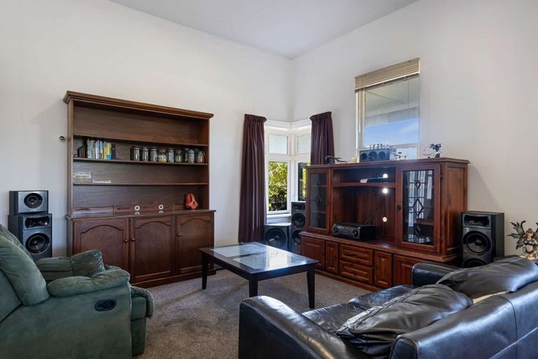 Photo of property in 24a Mckenzie Street, Levin, 5510