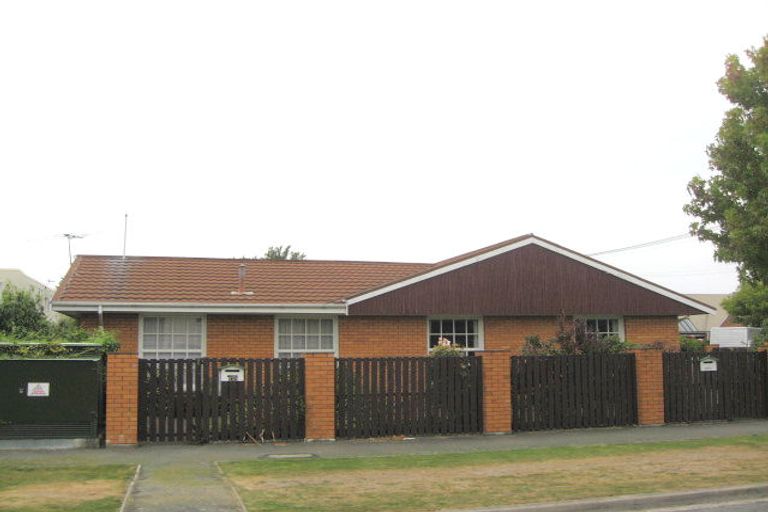 Photo of property in 14 Tomes Road, St Albans, Christchurch, 8052