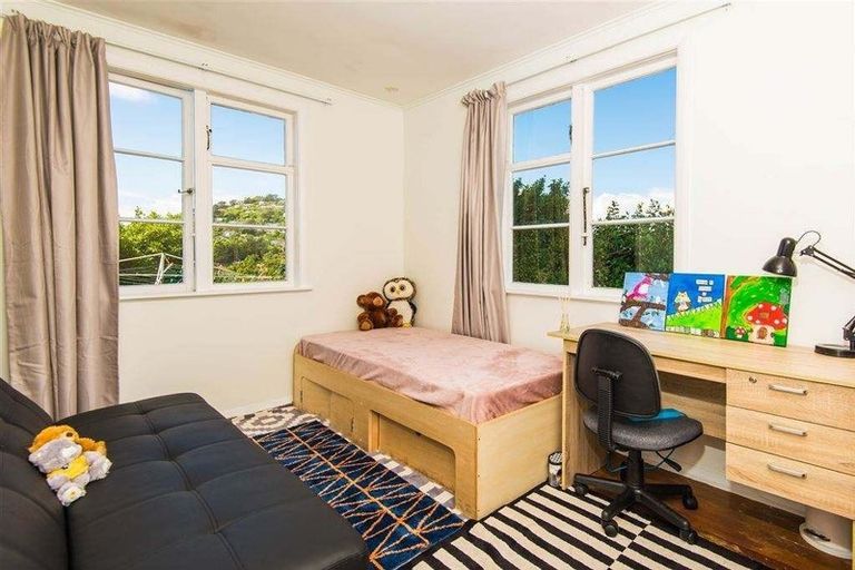 Photo of property in 40 Hindmarsh Street, Johnsonville, Wellington, 6037