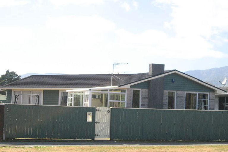 Photo of property in 72 Totara Park Road, Totara Park, Upper Hutt, 5018