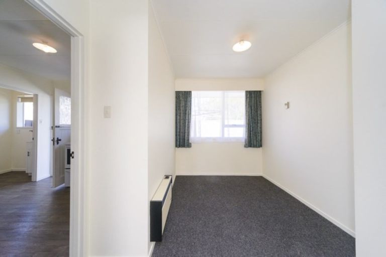 Photo of property in 70a Featherston Street, Takaro, Palmerston North, 4412