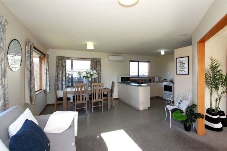 Photo of property in 339 Keyes Road, New Brighton, Christchurch, 8083