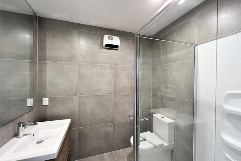 Photo of property in 27 Whimbrel Road, Flat Bush, Auckland, 2019