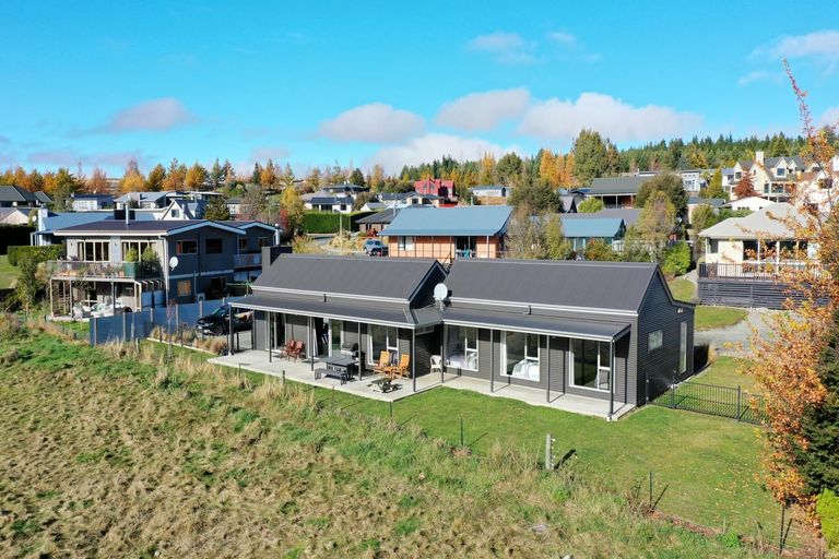 Photo of property in 4 Dwyer Place, Lake Tekapo, 7999