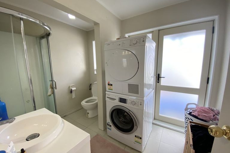 Photo of property in 15 Robin Brooke Drive, Flat Bush, Auckland, 2019