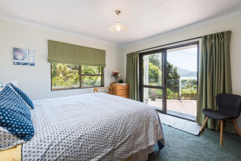 Photo of property in 32 Moetapu Bay Road, Moetapu Bay, Linkwater, 7282