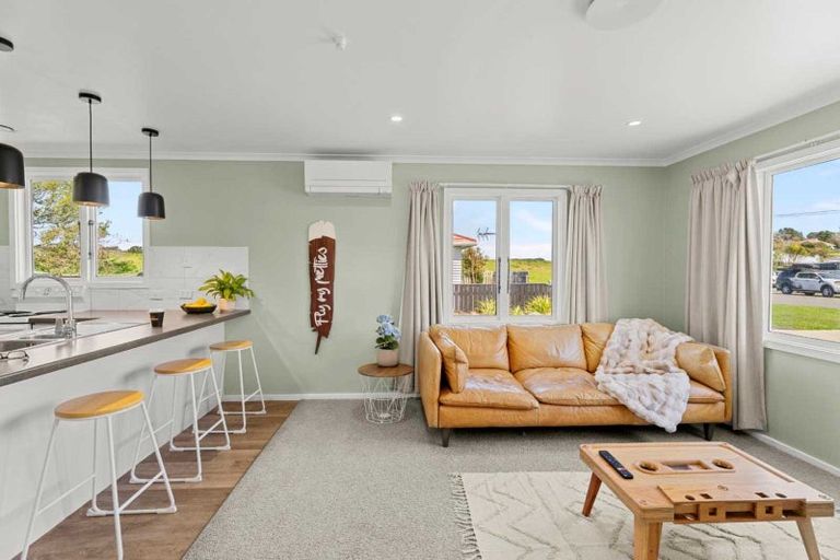Photo of property in 8 Grey Street, Waitara, 4320