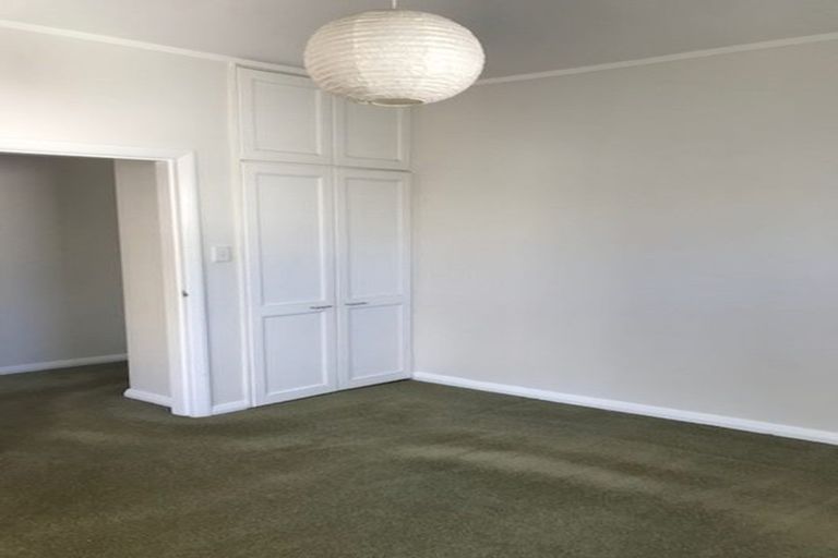 Photo of property in 52 Happy Valley Road, Owhiro Bay, Wellington, 6023