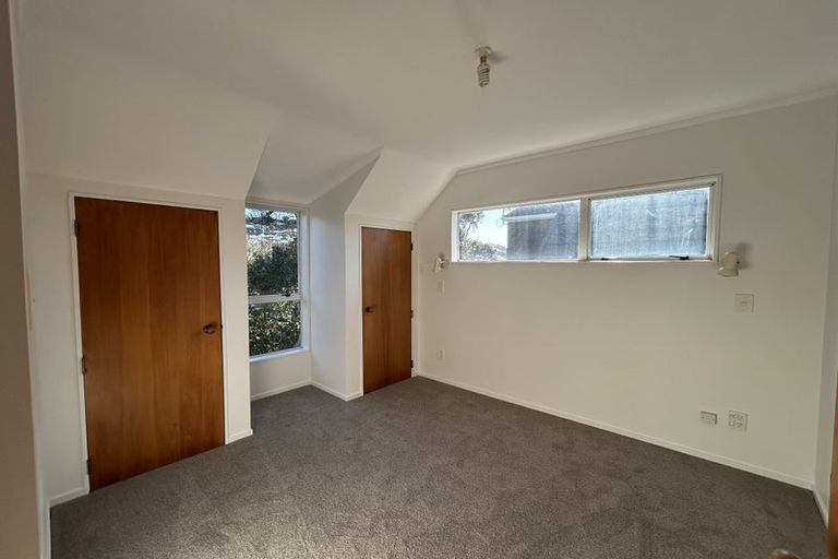 Photo of property in 3/15 Apu Crescent, Lyall Bay, Wellington, 6022