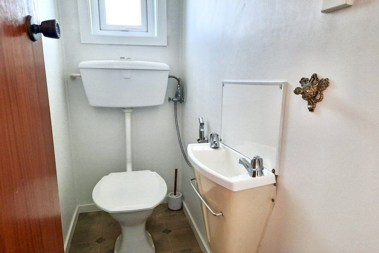 Photo of property in 1/10a Walter Street, Hauraki, Auckland, 0622