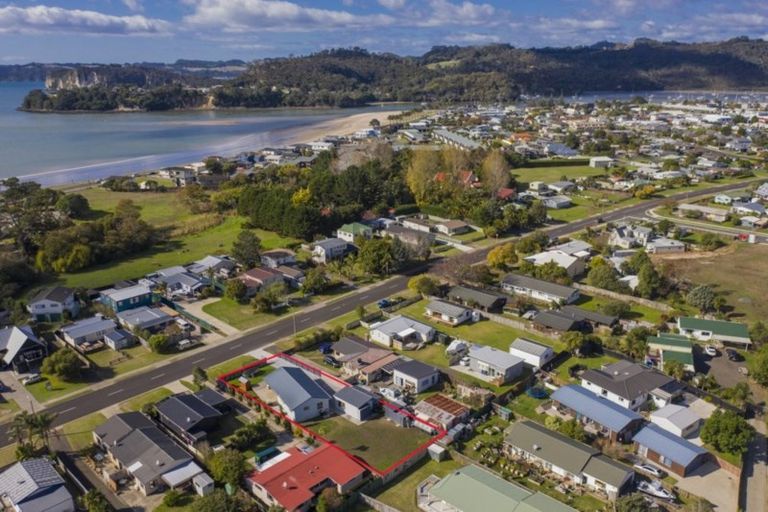 Photo of property in 124 Cook Drive, Whitianga, 3510