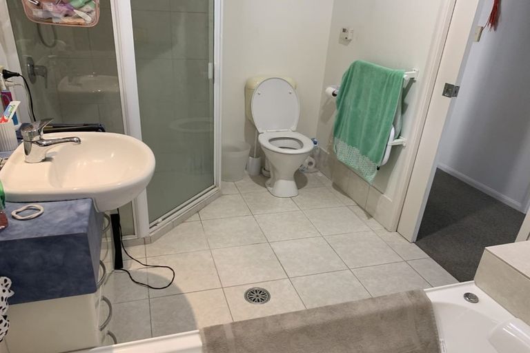 Photo of property in 5 Trimaran Drive, Gulf Harbour, Whangaparaoa, 0930