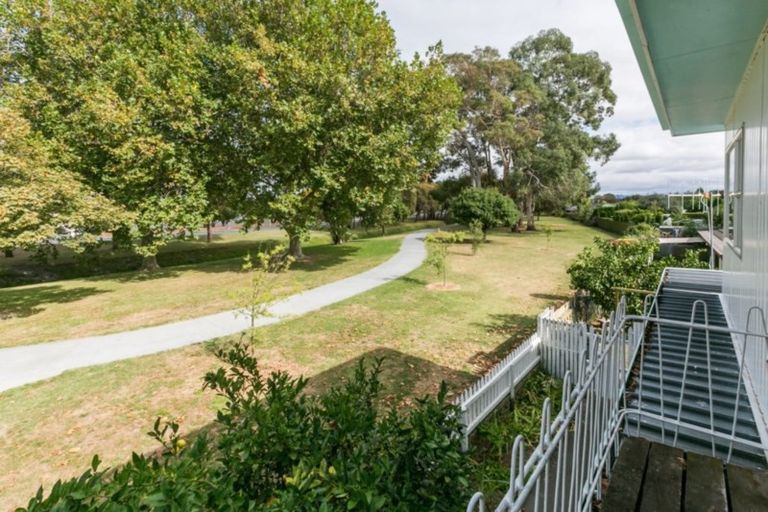 Photo of property in 3/201 Kennedy Road, Marewa, Napier, 4110