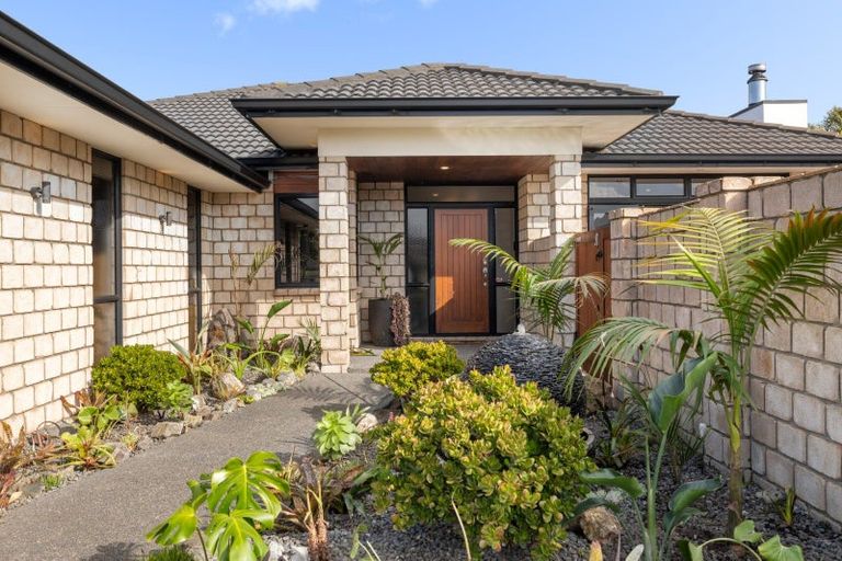 Photo of property in 38 Palazzo Drive, Papamoa Beach, Papamoa, 3118