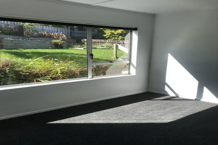 Photo of property in 3 Romesdale Road, Papakowhai, Porirua, 5024