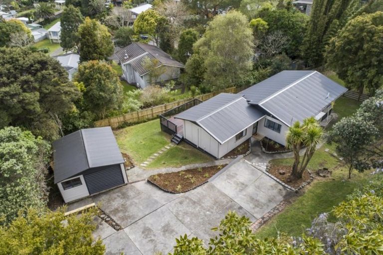 Photo of property in 17a Hillcrest Road, Hatfields Beach, Orewa, 0931