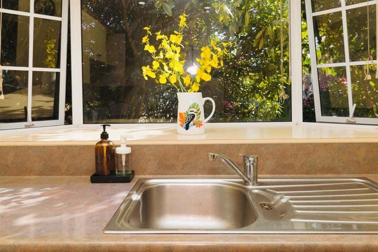 Photo of property in 6 Deepdale Street, Burnside, Christchurch, 8053