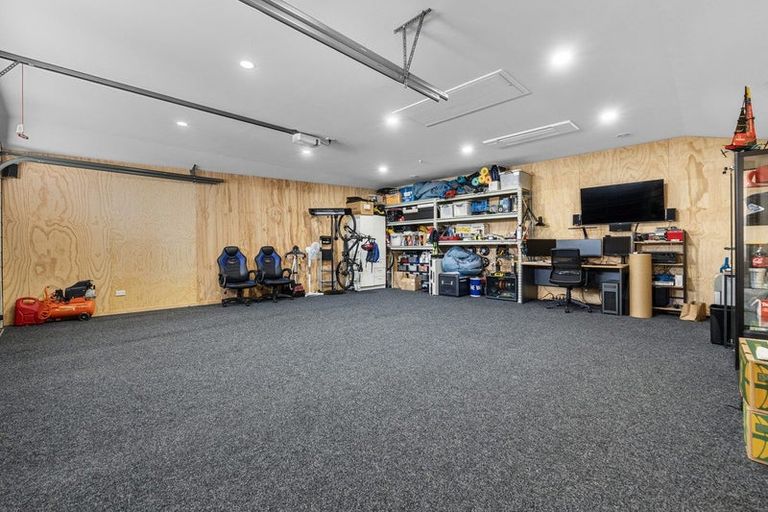 Photo of property in 4 Waimarie Road, Whenuapai, Auckland, 0618