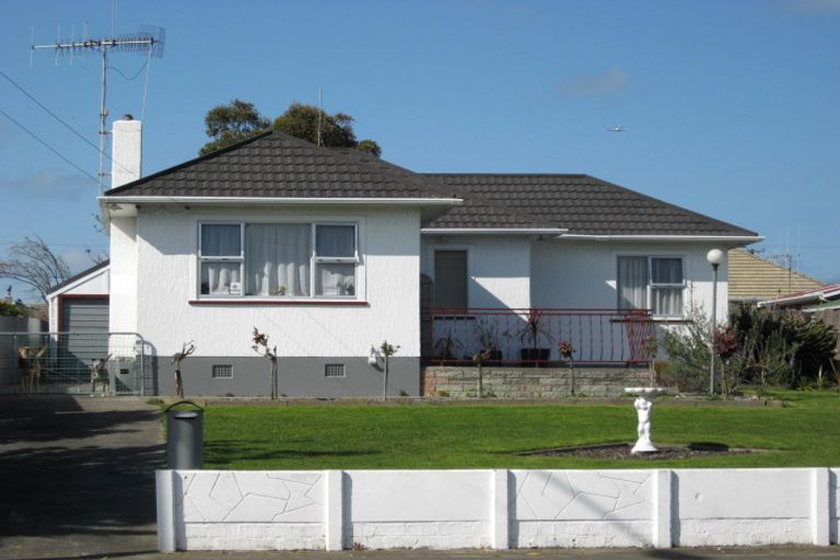 Photo of property in 83 Puriri Street, Gonville, Whanganui, 4501