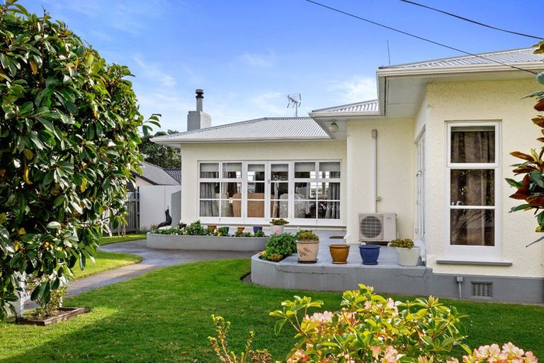 Photo of property in 13 Hori Street, Vogeltown, New Plymouth, 4310