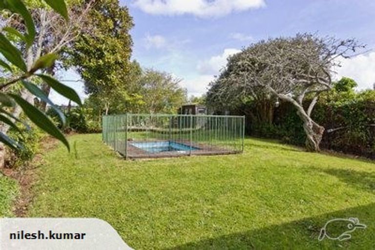 Photo of property in 1/16 Parker Avenue, New Lynn, Auckland, 0600