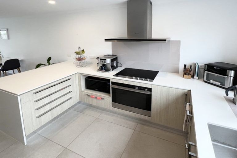 Photo of property in 10 Flounder Road, Hobsonville, Auckland, 0616