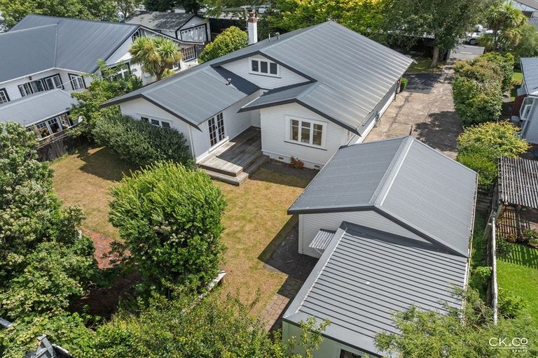 Photo of property in 30 Ludlam Crescent, Woburn, Lower Hutt, 5010