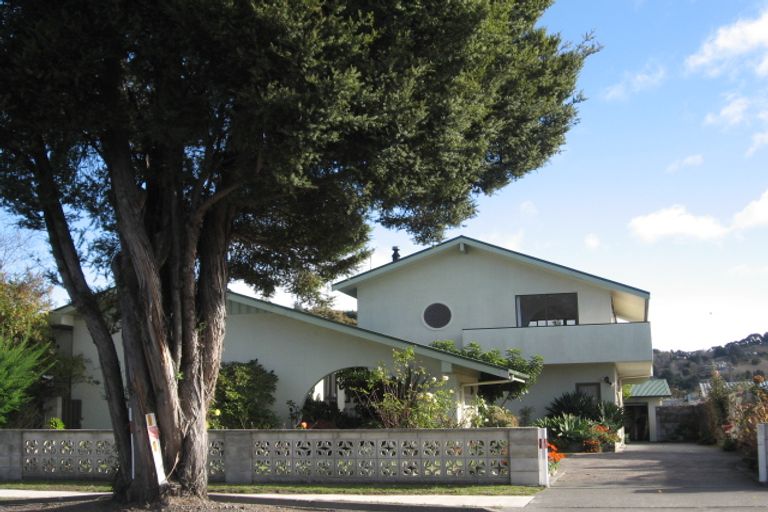 Photo of property in 44 Church Road, Taradale, Napier, 4112