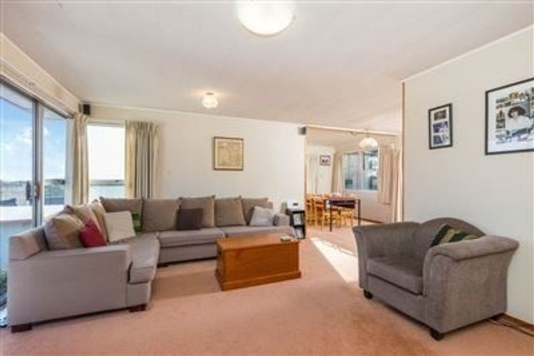 Photo of property in 3 Stott Avenue, Birkdale, Auckland, 0626