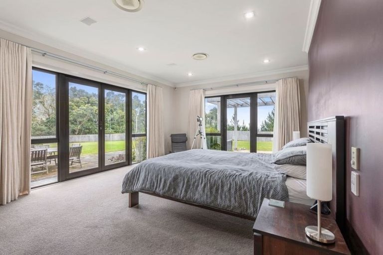 Photo of property in 35 Holdens Road, Henderson, Auckland, 0612