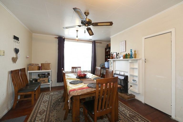 Photo of property in 118 Stortford Street, Saint Leonards, Hastings, 4120