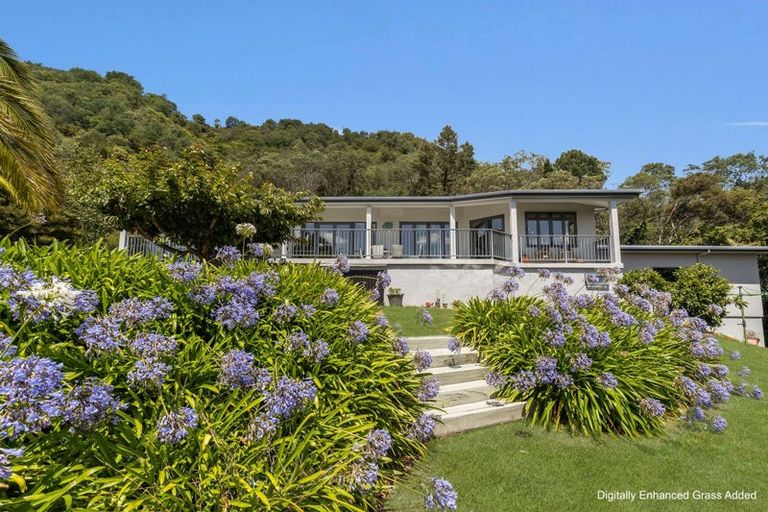 Photo of property in 85 Kent Street, Picton, 7220