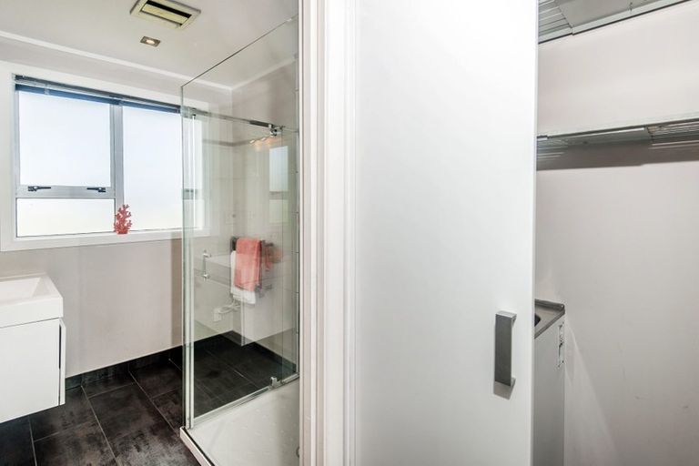 Photo of property in 11 Kimball Place, Johnsonville, Wellington, 6037