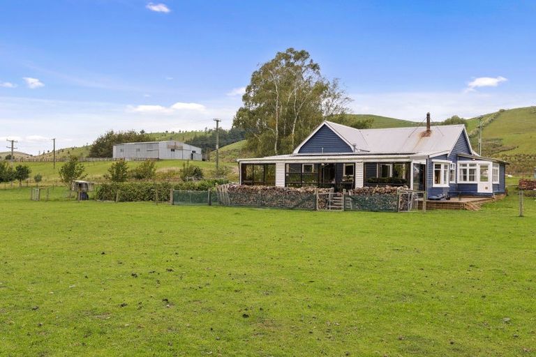 Photo of property in 214 Waianiwaniwa Road, Sheffield, Darfield, 7571