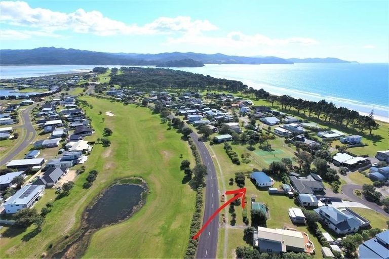 Photo of property in 622 Matarangi Drive, Matarangi, Whitianga, 3592