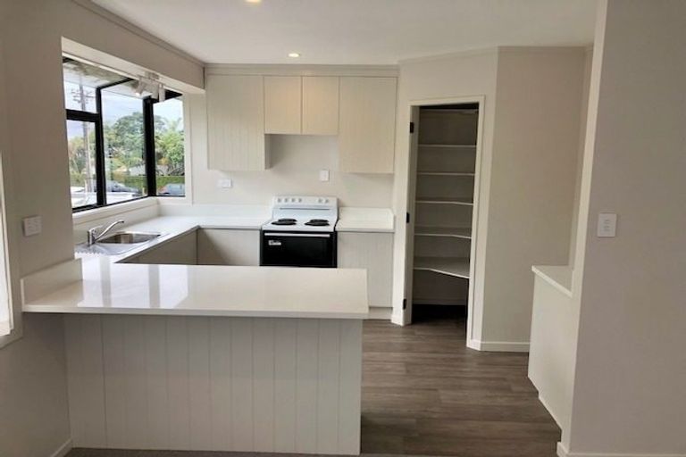 Photo of property in 2/48 Bayswater Avenue, Bayswater, Auckland, 0622