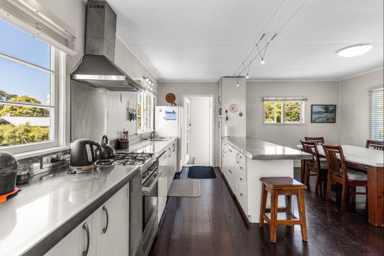 Photo of property in 101 Clawton Street, Westown, New Plymouth, 4310