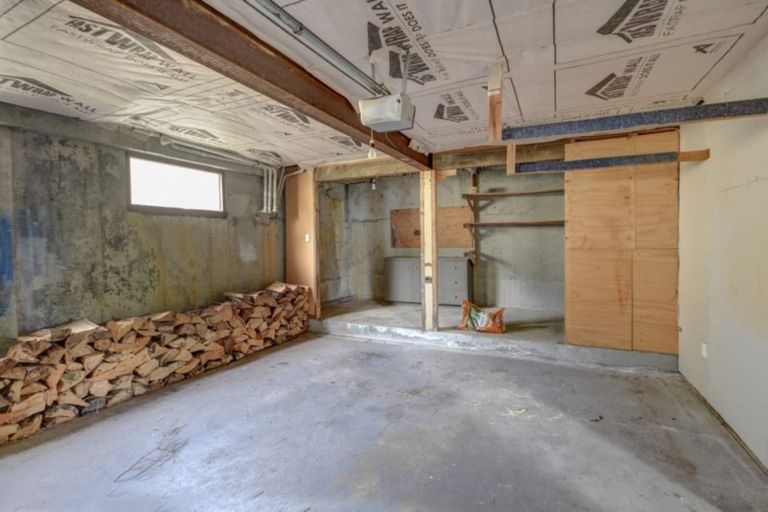 Photo of property in 28 Coolock Crescent, Waverley, Dunedin, 9013