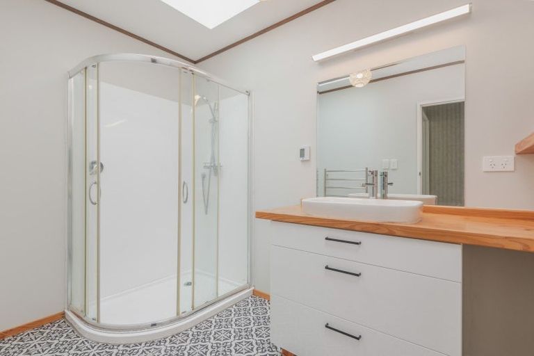 Photo of property in 2a Pollen Street, Woodville, 4920